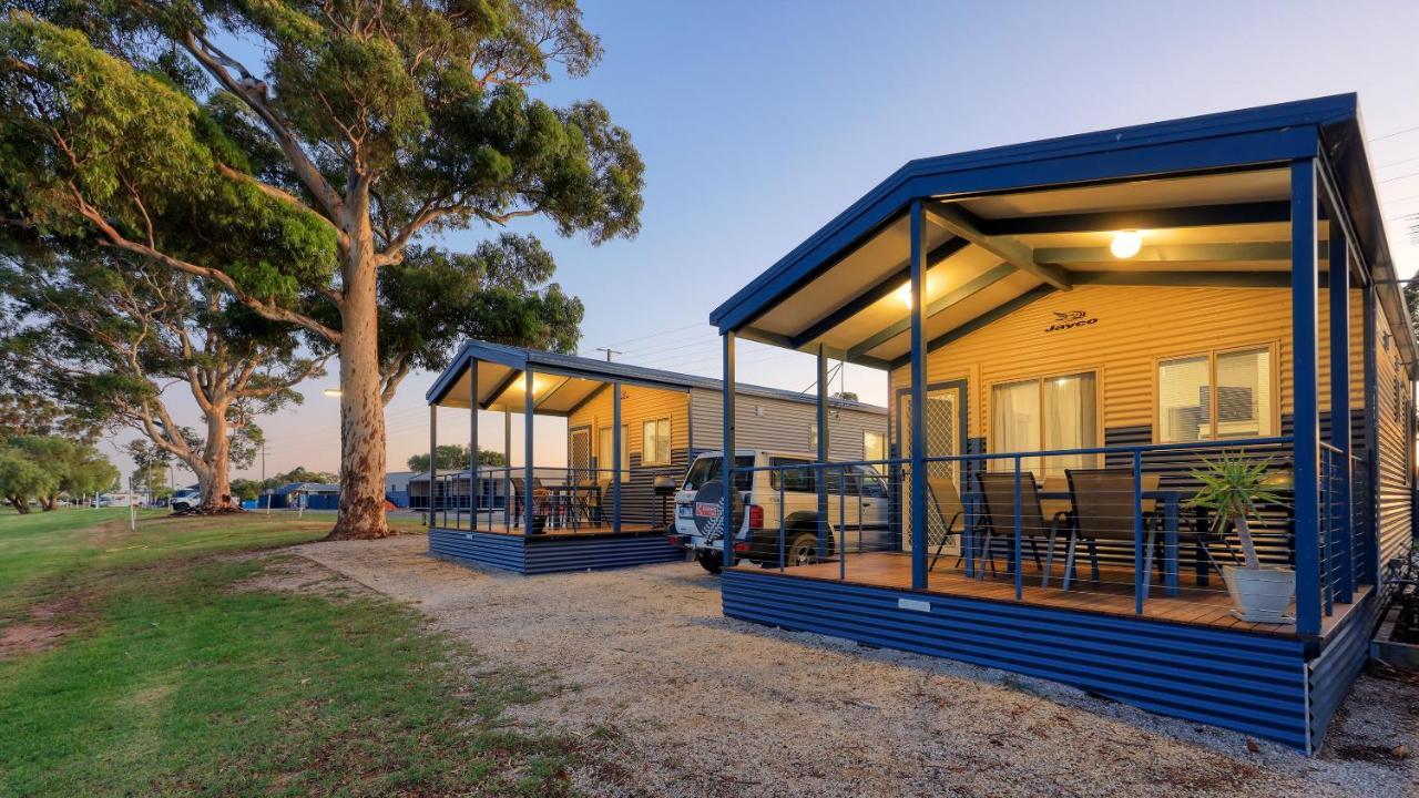 Lake Boga Caravan Park Екстер'єр фото