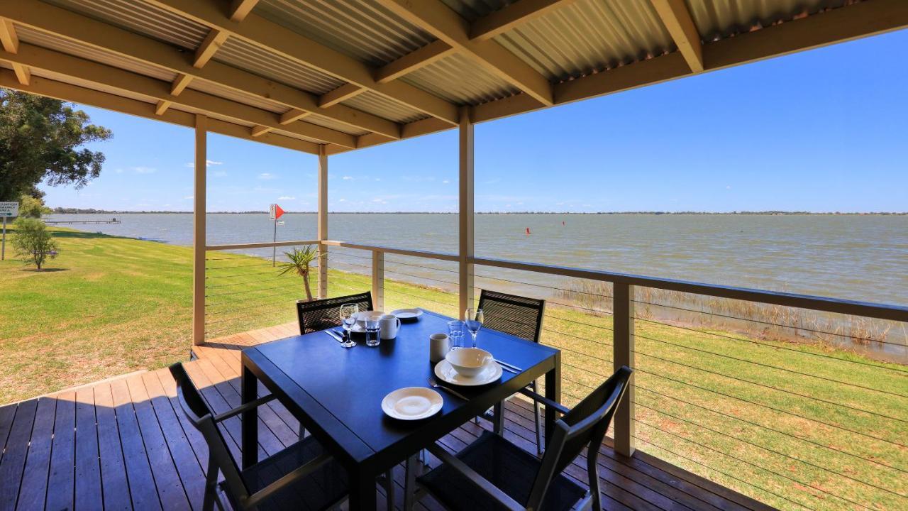 Lake Boga Caravan Park Екстер'єр фото