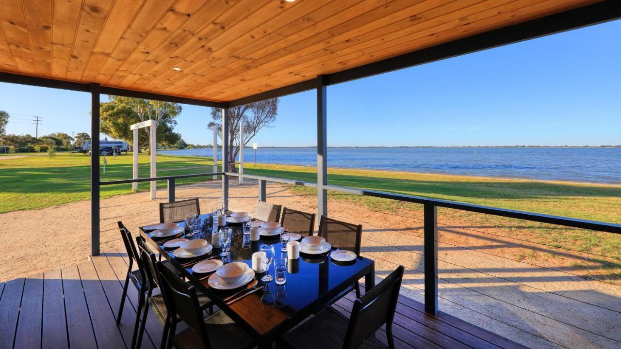 Lake Boga Caravan Park Екстер'єр фото