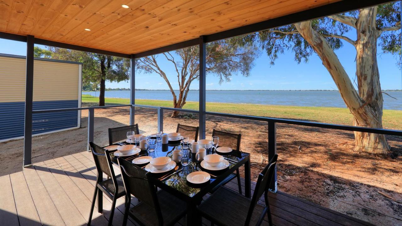 Lake Boga Caravan Park Екстер'єр фото