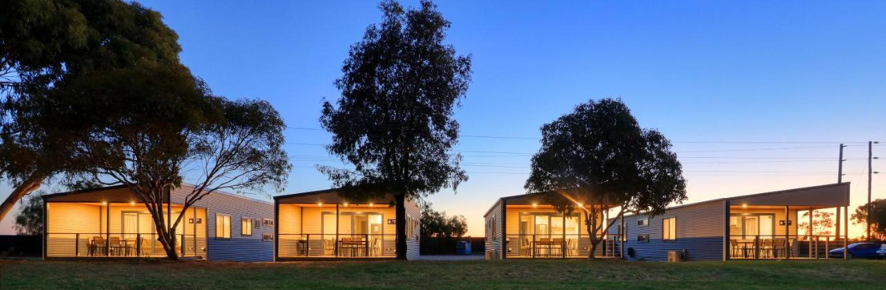 Lake Boga Caravan Park Екстер'єр фото
