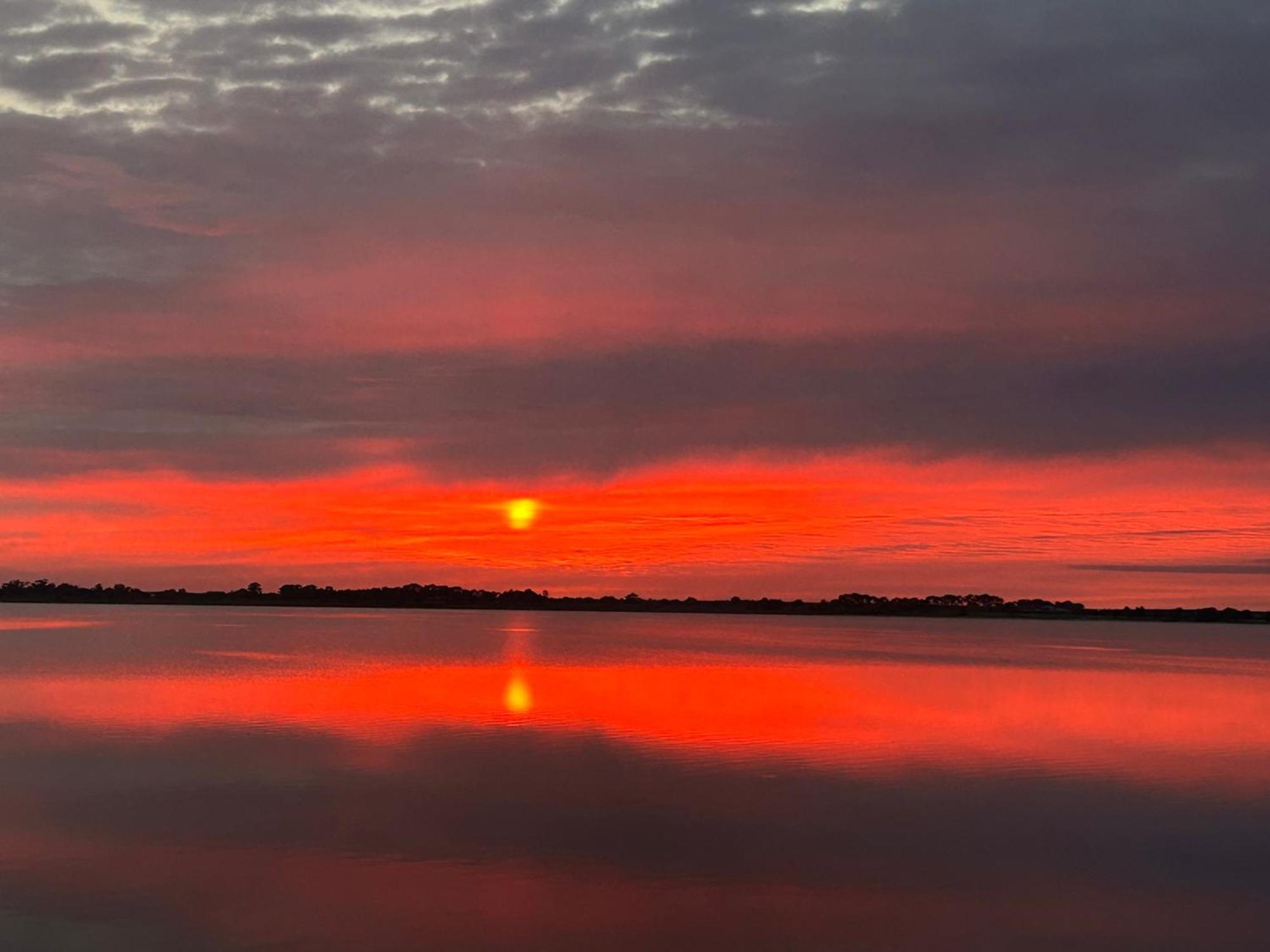 Lake Boga Caravan Park Екстер'єр фото